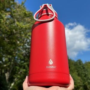 Manna 64 oz Ranger Pro Stainless Steel Vacuum Sealed Bottle